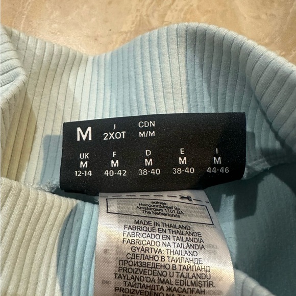 Cardi B × Reebok Ribbed Women's Crop Top with Cutout Blue M - Picture 2 of 5